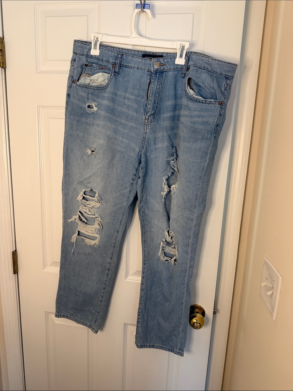Aeropostale High Rise Distressed Boyfriend Jeans Light Wash 18 Regular Cotton